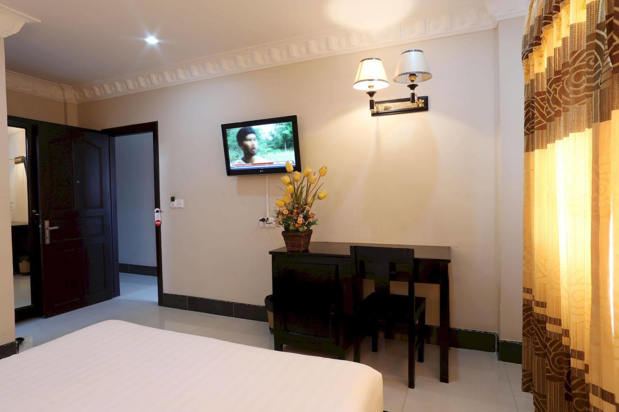 Number 9 Hotel Phnom Penh Exterior foto